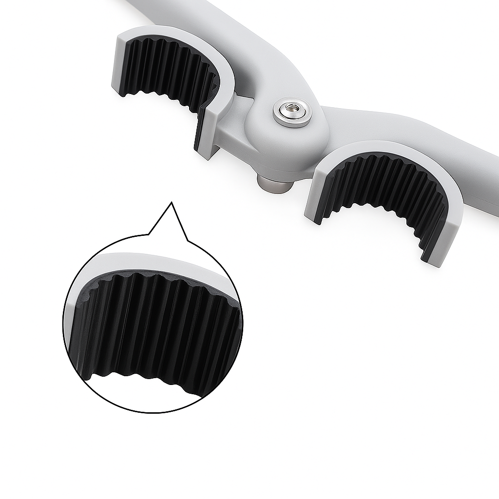 universal grip close-up on the drpl wrench – fits standard 1/2" and 3/4" fixtures for versatile use in kitchens and bathrooms